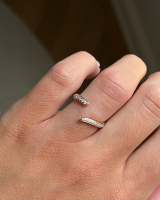 NORA No. 4 | Wrap Wedding Band